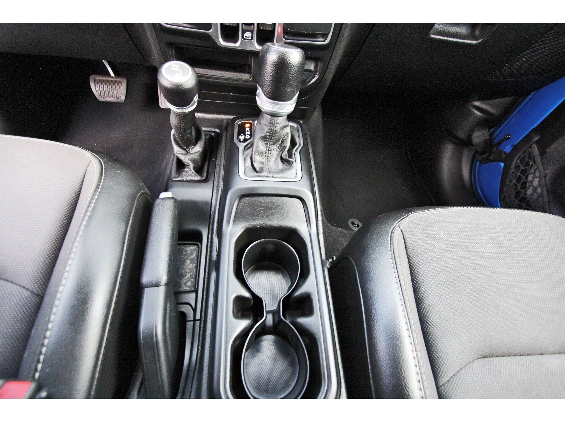 Used 2023 Jeep Gladiator Sport AWD/4WD image 27