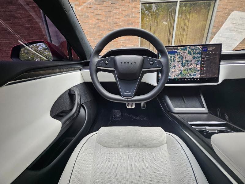 Used 2023 Tesla Model S Plaid AWD/4WD image 4