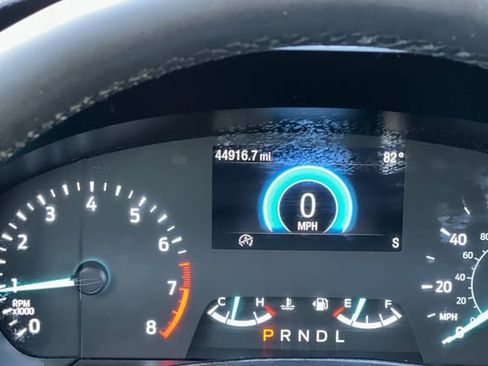 Used 2022 Ford Escape SE w/ SE Sport Appearance Package FWD image 30