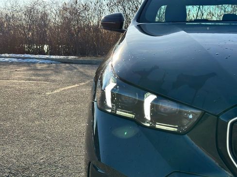 New 2026 BMW 530i xDrive w/ M Sport Package image 10