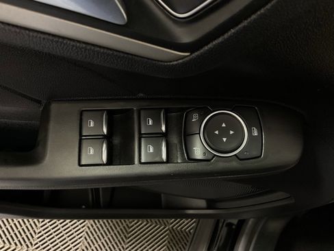 Used 2021 Ford Escape SE image 18