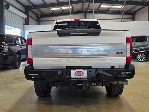 Used 2017 Ford F350 Platinum image 5