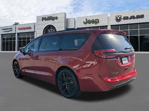 New 2026 Chrysler Pacifica Limited w/ S Appearance Package FWD image 6
