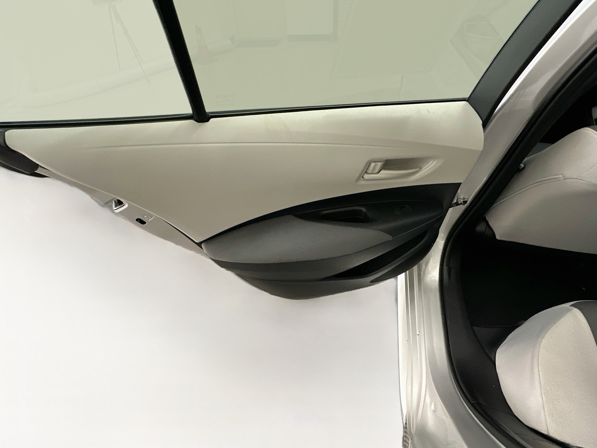 Used 2025 Toyota Corolla LE FWD image 26
