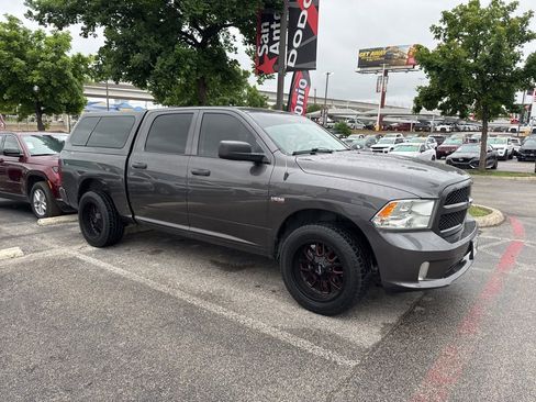 Used 2015 RAM 1500 Express image 1