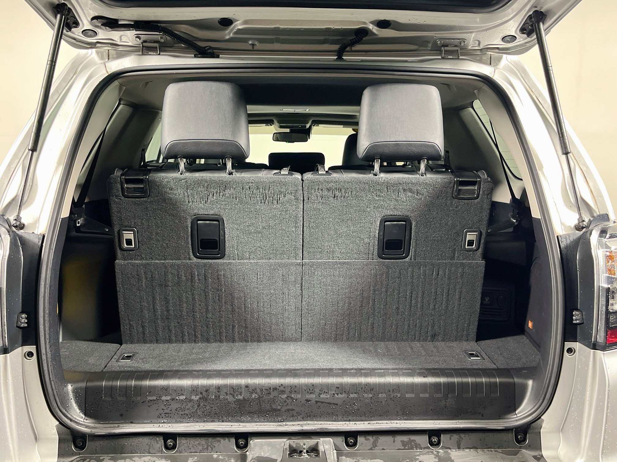 Used 2023 Toyota 4Runner Limited RWD image 34