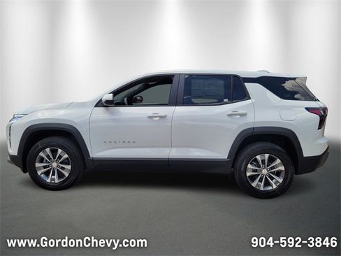 New 2026 Chevrolet Equinox LT w/ Convenience Package II image 2