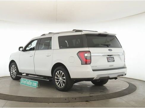 Used 2018 Ford Expedition Max Limited image 8