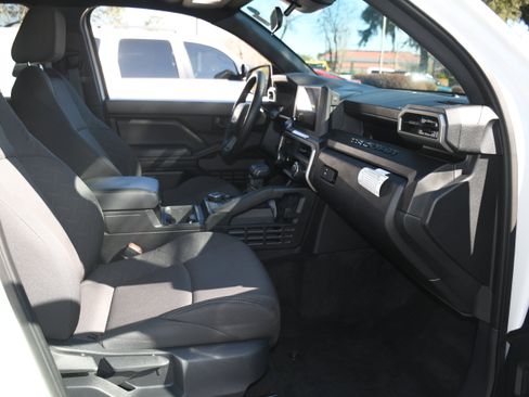 Certified 2025 Toyota Tacoma SR AWD/4WD image 19