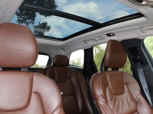 Used 2018 Volvo XC60 T5 Inscription w/ Luxury Seat Package AWD/4WD image 40