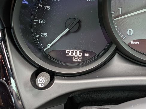 Certified 2025 Porsche Macan S AWD/4WD image 12