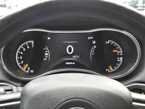 Used 2020 Jeep Grand Cherokee Altitude image 18