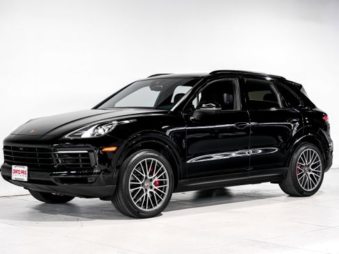 Used 2022 Porsche Cayenne S image 6