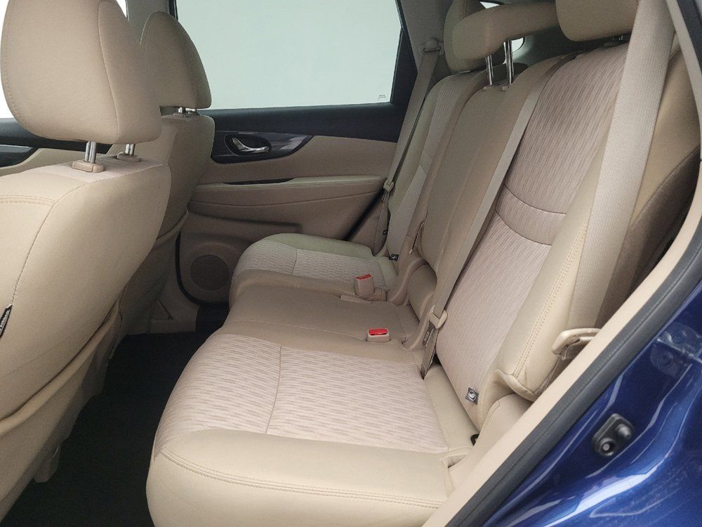 Used 2020 Nissan Rogue SV w/ Sun & Sound Touring Package FWD image 18