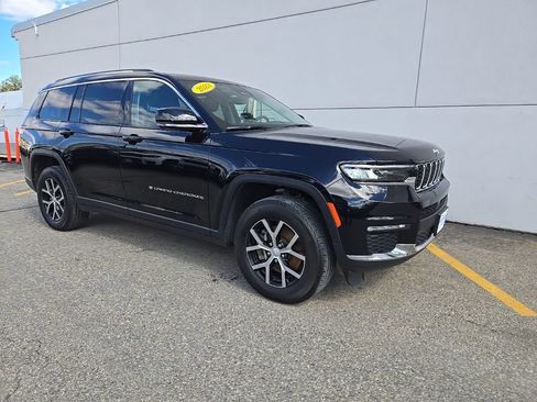 Certified 2023 Jeep Grand Cherokee L Limited image 5