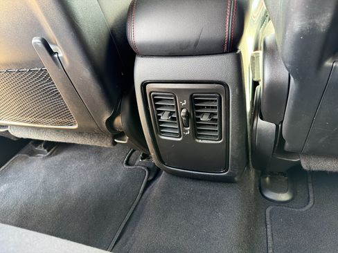 Used 2025 Dodge Durango GT AWD/4WD image 21