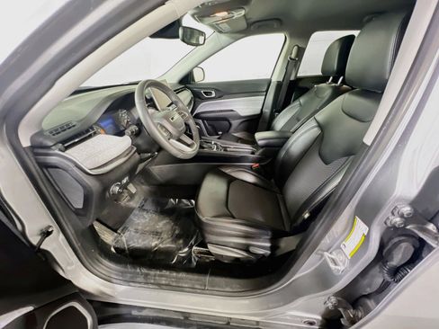 Used 2022 Jeep Compass Latitude AWD/4WD image 19