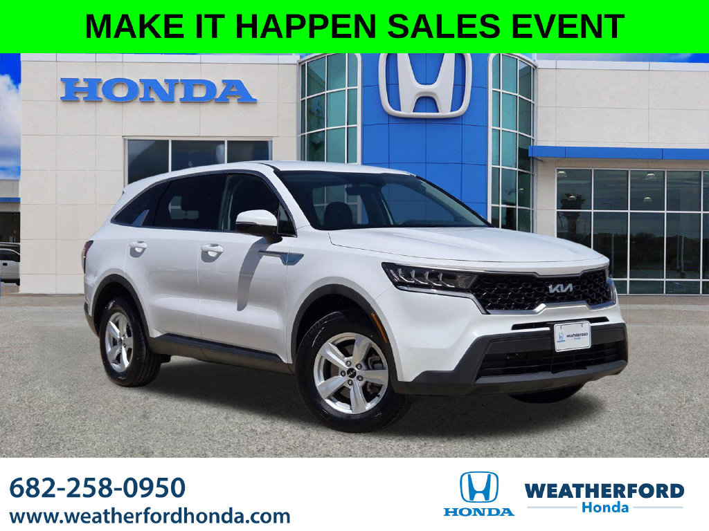 Used 2023 Kia Sorento LX AWD/4WD image 1