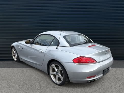 Used 2014 BMW Z4 sDrive28i image 3