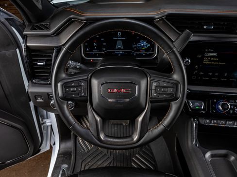 Used 2024 GMC Sierra 2500 AT4 w/ AT4 Premium Plus Package image 18