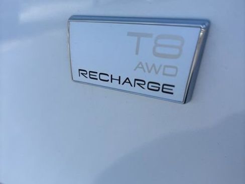 Used 2024 Volvo XC90 T8 Plus w/ Protection Package Premier image 5