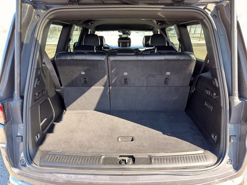 Used 2023 Jeep Wagoneer Series III w/ Preferred Equipment Group image 41