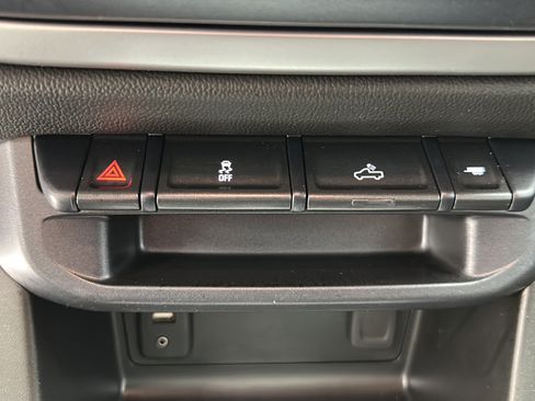 Used 2018 Chevrolet Colorado LT w/ LT Convenience Package AWD/4WD image 20