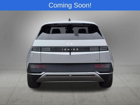 Used 2023 Hyundai Ioniq 5 SEL AWD/4WD image 5