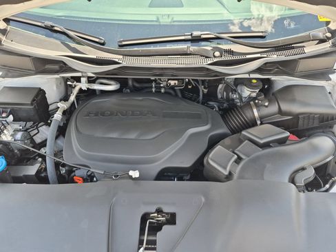 Certified 2024 Honda Odyssey EX-L image 20