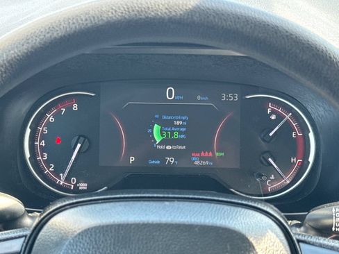 Used 2024 Toyota RAV4 XLE FWD image 17