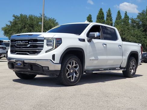 Used 2023 GMC Sierra 1500 SLT w/ SLT Premium Plus Package AWD/4WD image 34