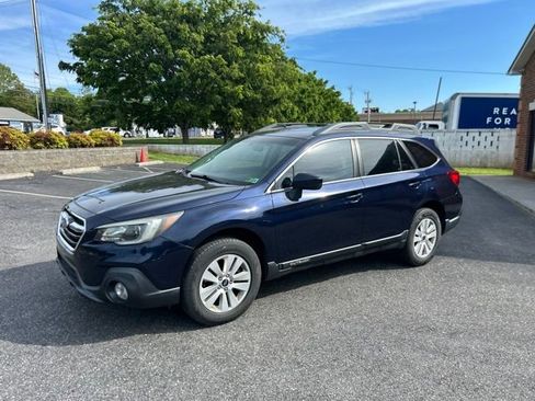 Used 2018 Subaru Outback 2.5i Premium w/ Popular Package #1 AWD/4WD image 2