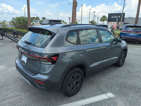 Used 2025 Volkswagen Taos S FWD image 6