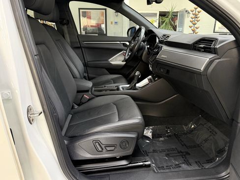 Used 2020 Audi Q3 2.0T Premium Plus AWD/4WD image 17