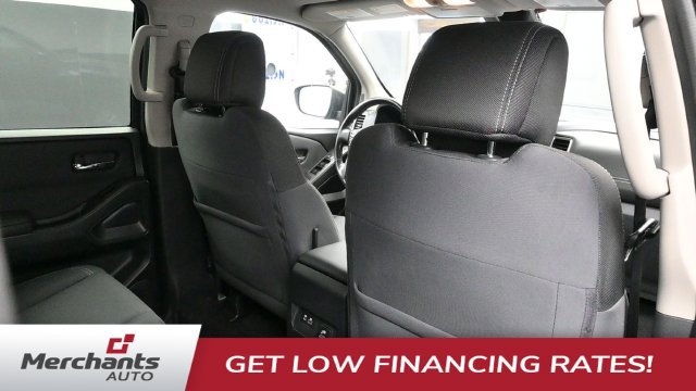 Used 2022 Nissan Frontier SV AWD/4WD image 16