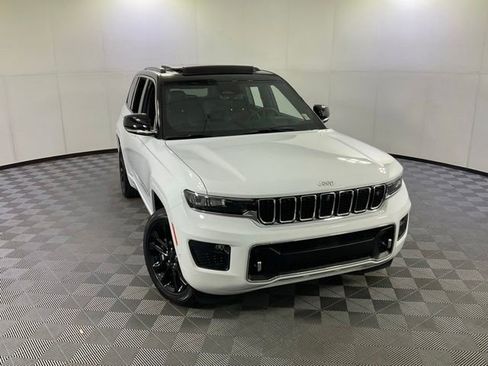 Used 2024 Jeep Grand Cherokee Overland w/ Adv Protech Group III AWD/4WD image 41
