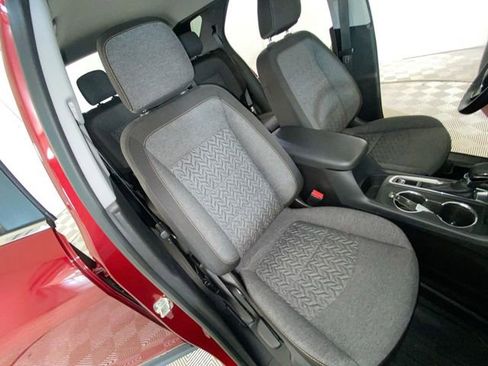 Used 2024 Chevrolet Equinox LT w/ LPO, Floor Liner Package FWD image 15