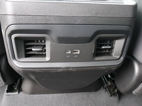 Used 2023 Chevrolet Silverado 1500 RST w/ Z71 Off-Road Package AWD/4WD image 16