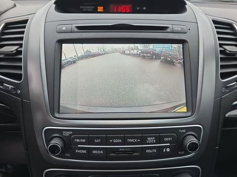Used 2014 Kia Sorento SX image 15