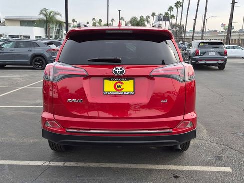 Used 2017 Toyota RAV4 LE w/ Carpet Mat Package image 6
