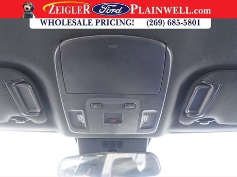 Used 2025 Toyota Camry SE image 27