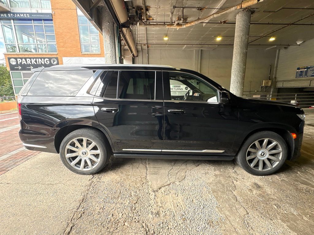 Used 2024 Cadillac Escalade Premium Luxury Platinum AWD/4WD image 2