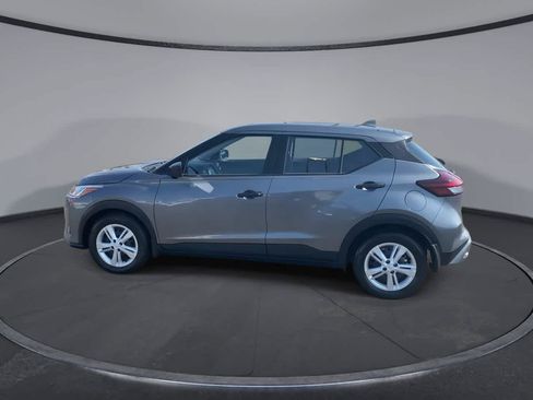 Used 2023 Nissan Kicks S FWD image 5