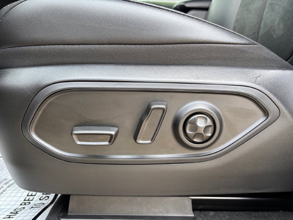 New 2026 Jeep Grand Cherokee Altitude AWD/4WD image 25