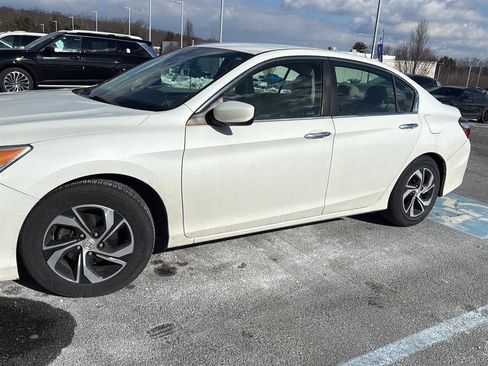 Used 2017 Honda Accord LX image 1