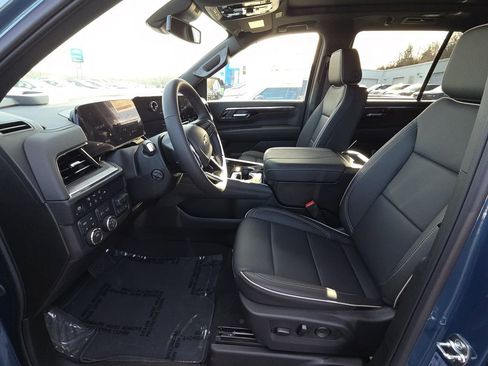 New 2026 Chevrolet Tahoe Premier w/ Sun And Tow Package AWD/4WD image 15