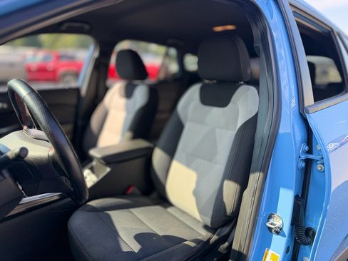 Used 2024 Chevrolet Trax RS w/ Driver Confidence Package FWD image 23