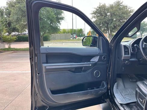Used 2019 Ford Expedition Max XLT w/ Equipment Group 201A AWD/4WD image 10