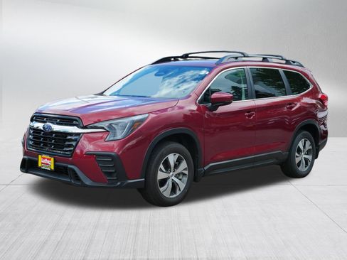 Used 2025 Subaru Ascent Premium AWD/4WD image 3