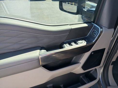 New 2026 Ford F250 Platinum w/ Platinum Plus Package AWD/4WD image 7